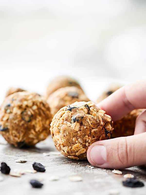 blueberry-muffin-energy-bites-recipe-w-vanilla-protein-powder