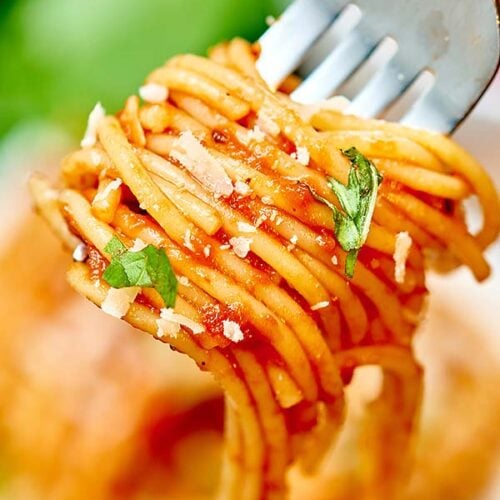 Healthy Alfredo Sauce Recipe only 130 calories per serving!