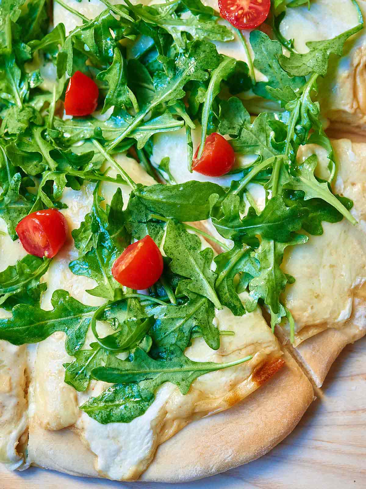Roasted Garlic White Cheese Pizza with Arugula Salad Show Me the Yummy