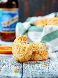 These roasted garlic cheddar beer biscuits are easy to make and totally sinful! A tender biscuit made with Blue Moon and stuffed with roasted garlic, shredded cheddar cheese, and rosemary. showmetheyummy.com #biscuits #vegetarian #beer #roastedgarlic #cheddar