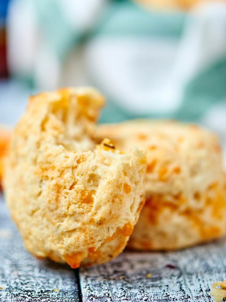 Roasted Garlic Cheddar Beer Biscuits w/ Rosemary