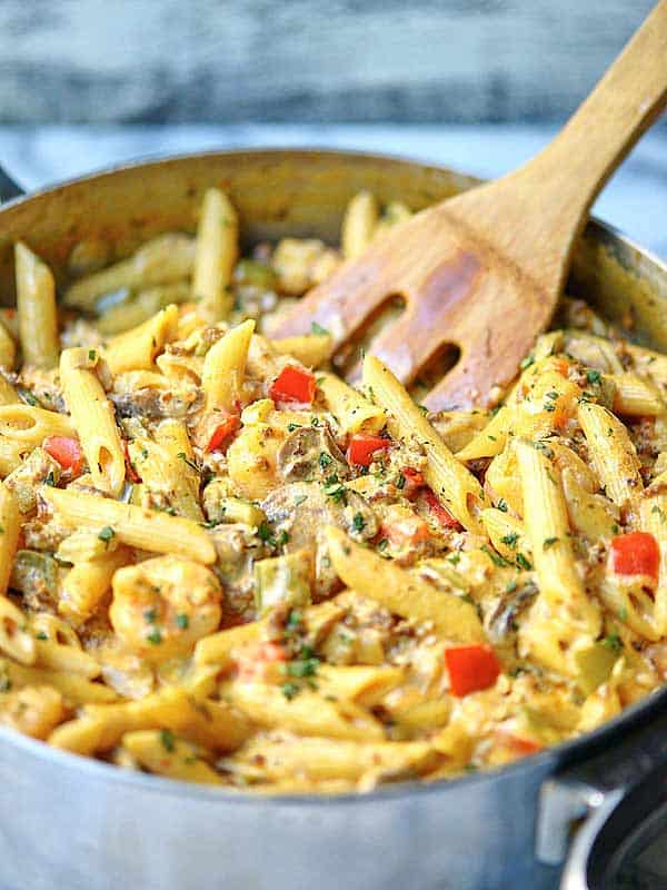 Cajun Shrimp and Chorizo Pasta - Show Me the Yummy