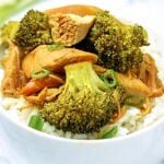 Forget take out and have this Crockpot Chicken and Broccoli instead! I love recipes like this, because it actually tastes better than take-out, you can schedule it to be ready exactly when you want it, and *bonus* it's healthier! showmetheyummy.com #crockpot #chicken #broccoli #chinese #delivery #takeout #healthy #lightenedup
