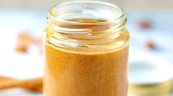 This homemade maple almond butter is so much better than store bought! I roast the almonds in maple syrup, which gives the butter a really rich flavor. I then stir in cinnamon and vanilla which adds so much warmth! Did I mention it’s easy to make, vegan, and gluten free? showmetheyummy.com #almondbutter #almond #maple #cinnamon #vanilla #vegan #glutenfree