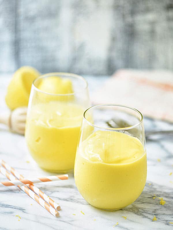 Easy Mango Smoothie - 5 Ingredients & 5 Minutes