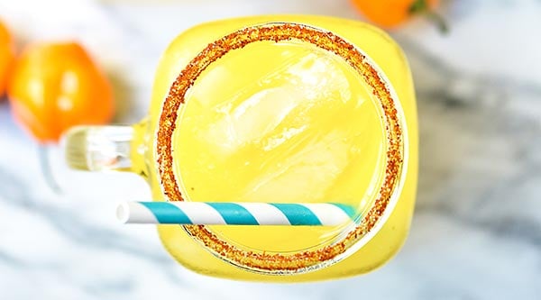 Habanero, Mango, Lime, Tequila. Spicy, sweet, fruity, tart. Sounds like the making of the perfect Mango Habanero Margarita! showmetheyummy.com #habanero #mango #lime #tequila #margarita #cocktails #summer