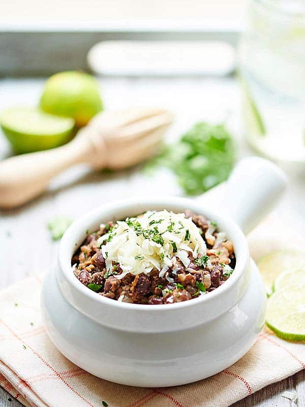 Bowl of easy black beans side view