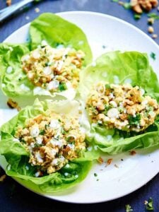 These healthy chickpea lettuce wraps are so quick and easy to put together, taste great, are vegetarian, and of course, are super healthy! showmetheyummy.com #healthy #vegetarian