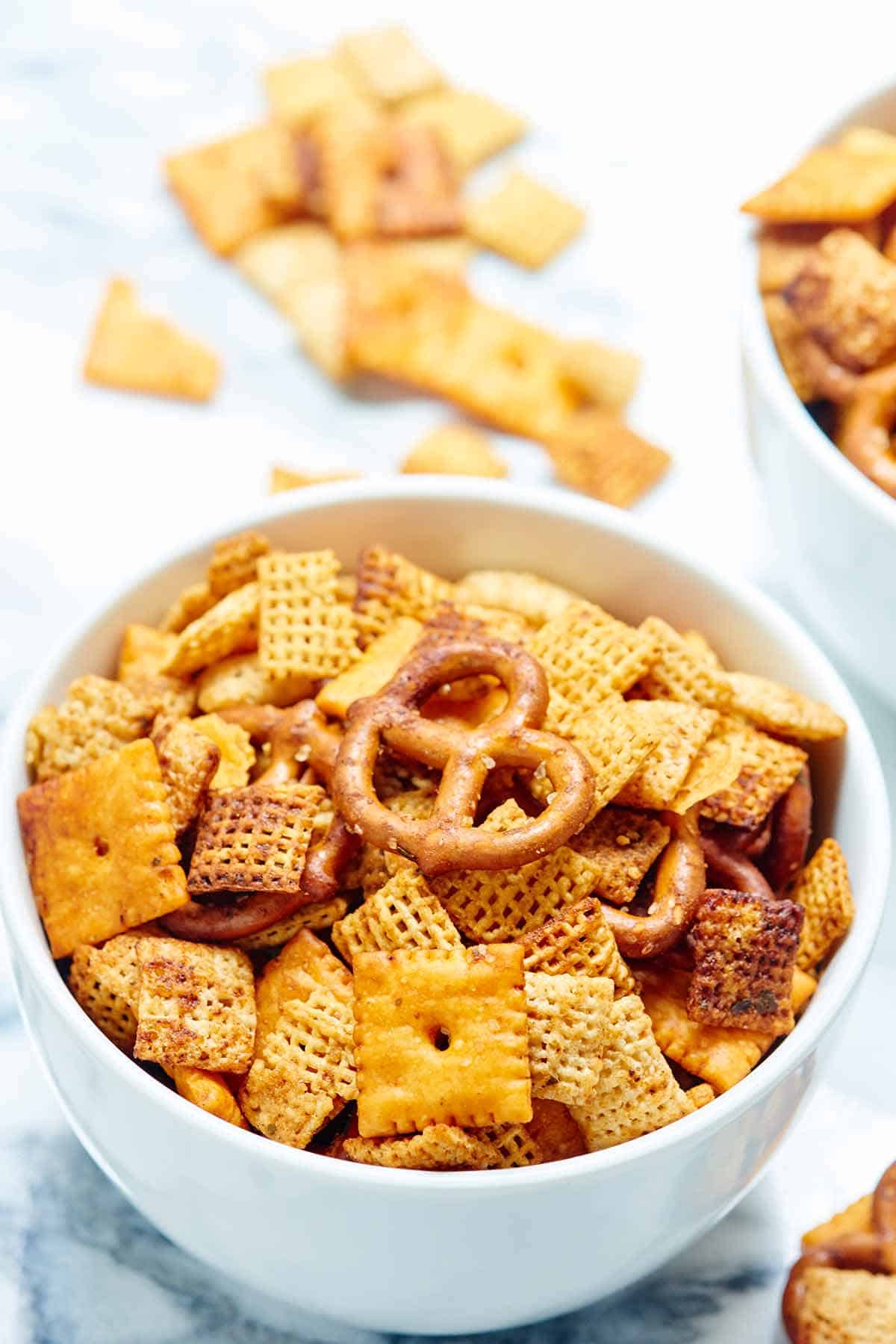 crockpot chex mix in bowl