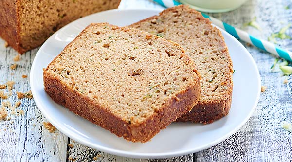 This Zucchini Bread Recipe is moist, dense, not overly sweet, and loaded with cinnamon. A great, fall recipe for breakfast or an after school snack! showmetheyummy.com #zucchini #bread