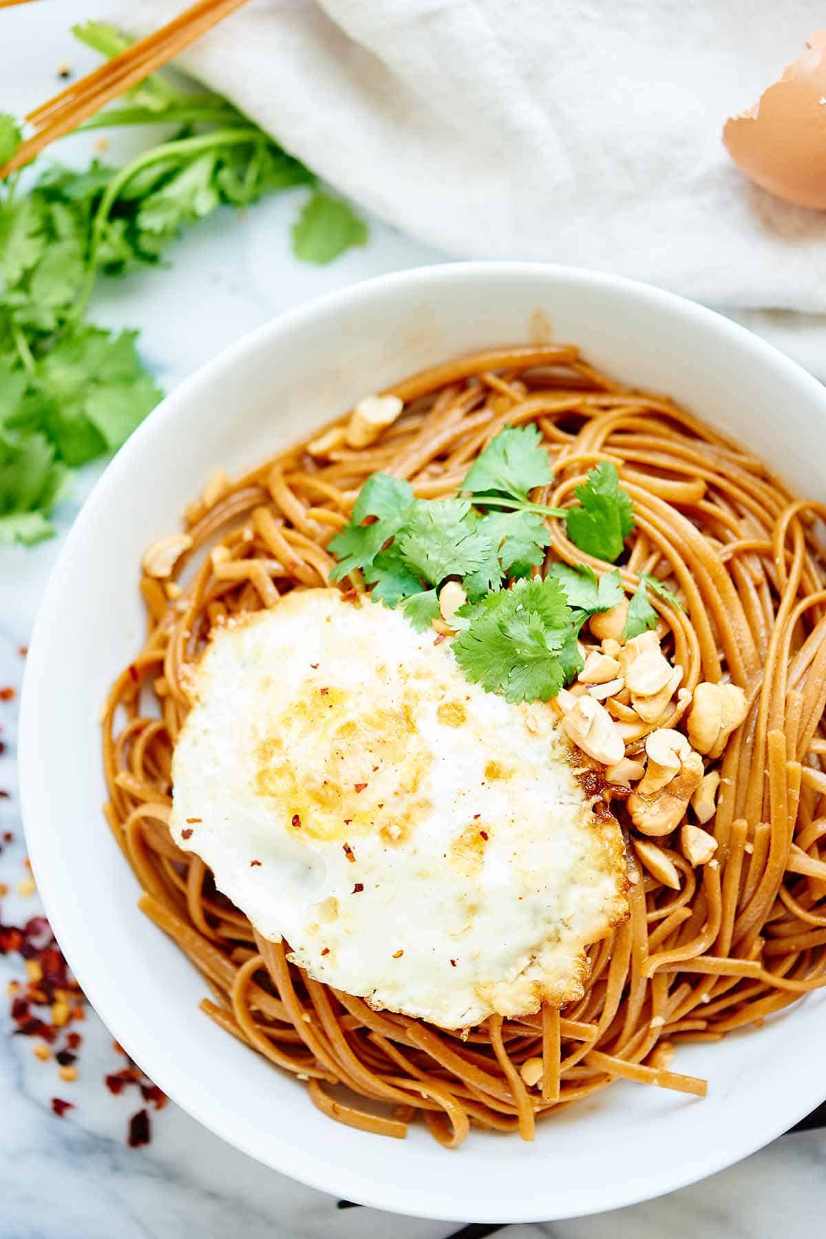 Easy Asian Noodles Recipe - Vegetarian & Whole Wheat Pasta