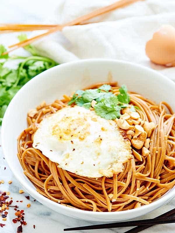 Bowl of easy asian noodles 