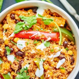 This Healthy Mexican Casserole is full of good for you ingredients like ground turkey, quinoa, black beans & bell peppers! Healthy Mexican food? Yes please! showmetheyummy.com #mexican #healthy #casserole #quinoa #glutenfree