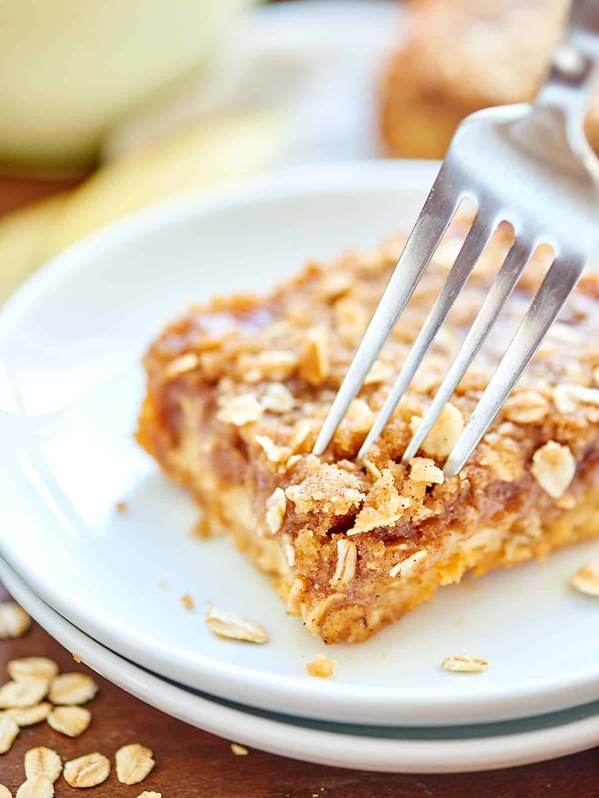 Salted Caramel Apple Bars W Shortbread Crust Streusel