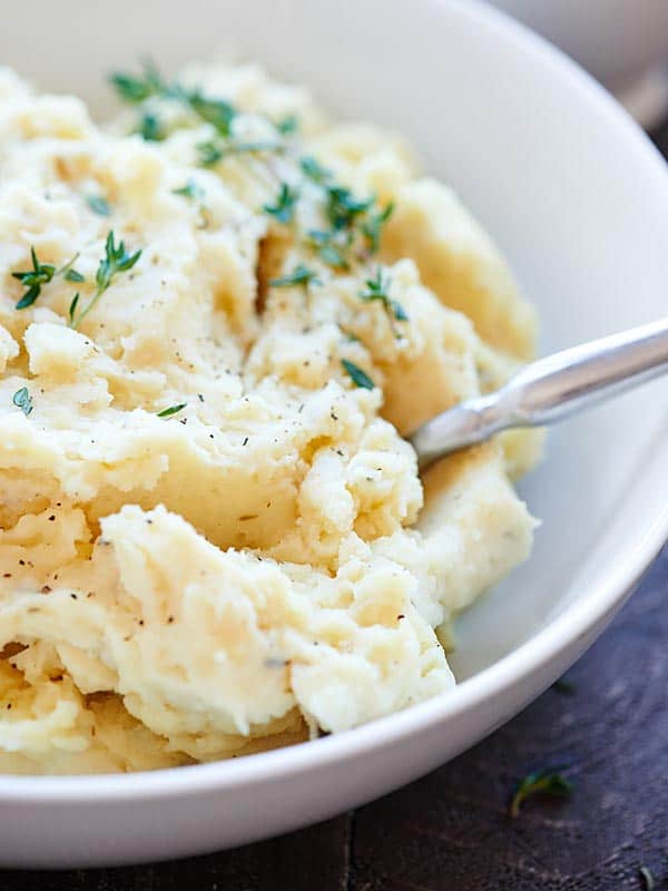 Close up of mashed potatoes in a bowl