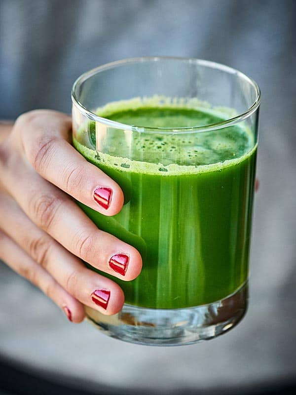 The Very Best Green Juice - Cucumber, Celery, Ginger, and More