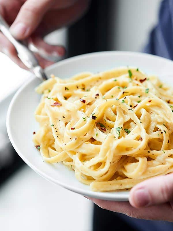 Healthy Alfredo Sauce Recipe only 88 calories per serving!