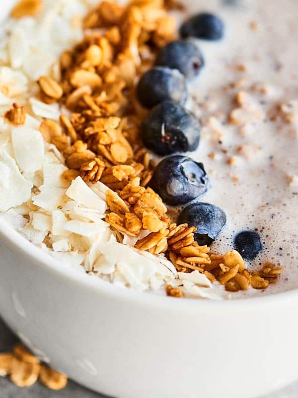 closeup of blueberry greek yogurt oats