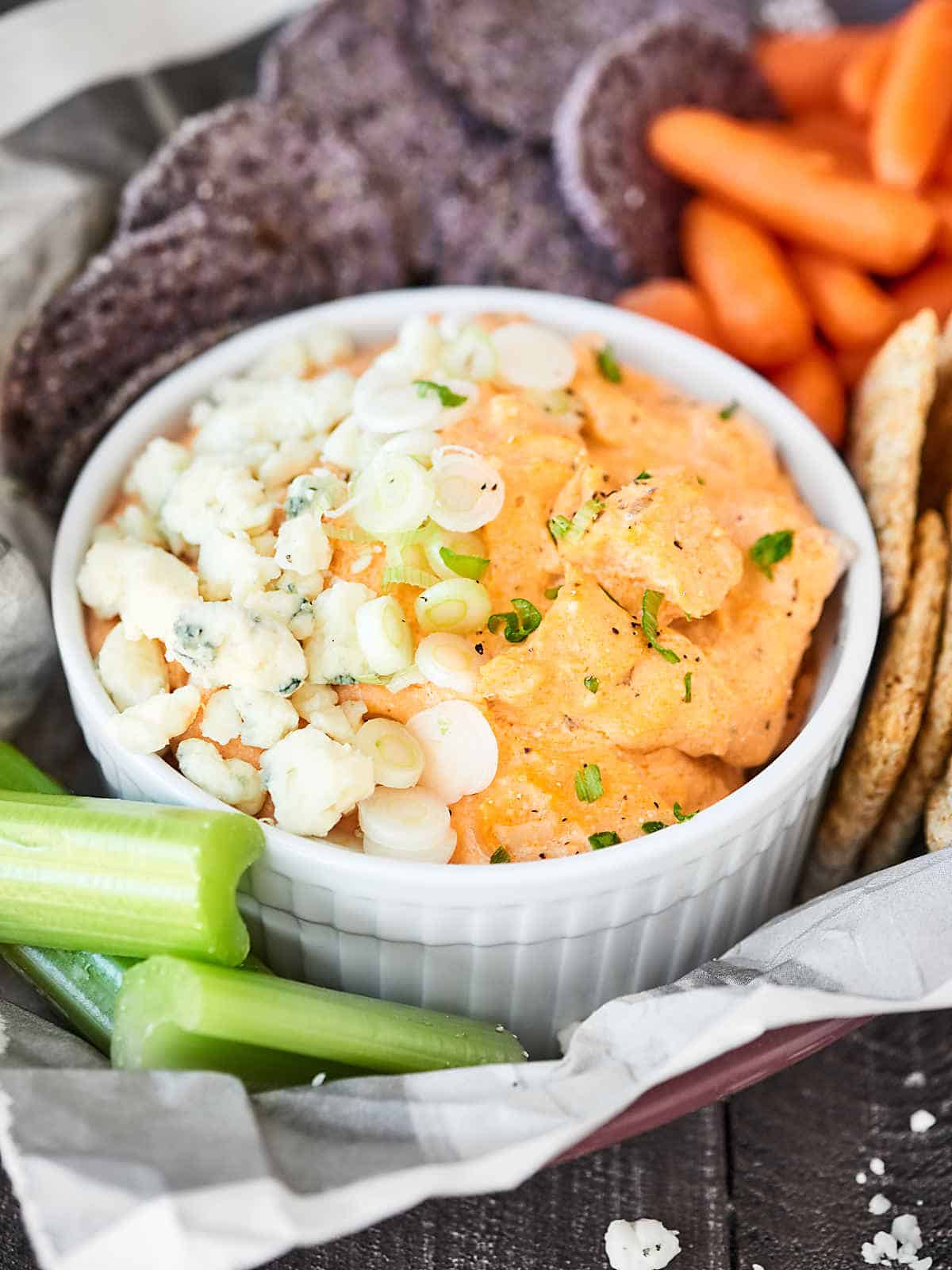 Slow Cooker Cheesy Buffalo Chicken Dip Recipe - Easy Football Snack