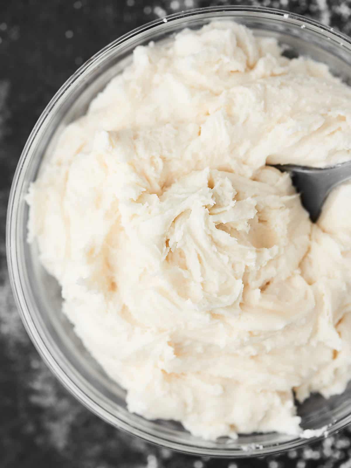 The Best Vanilla Frosting Recipe 5Ingredient Buttercream Frosting
