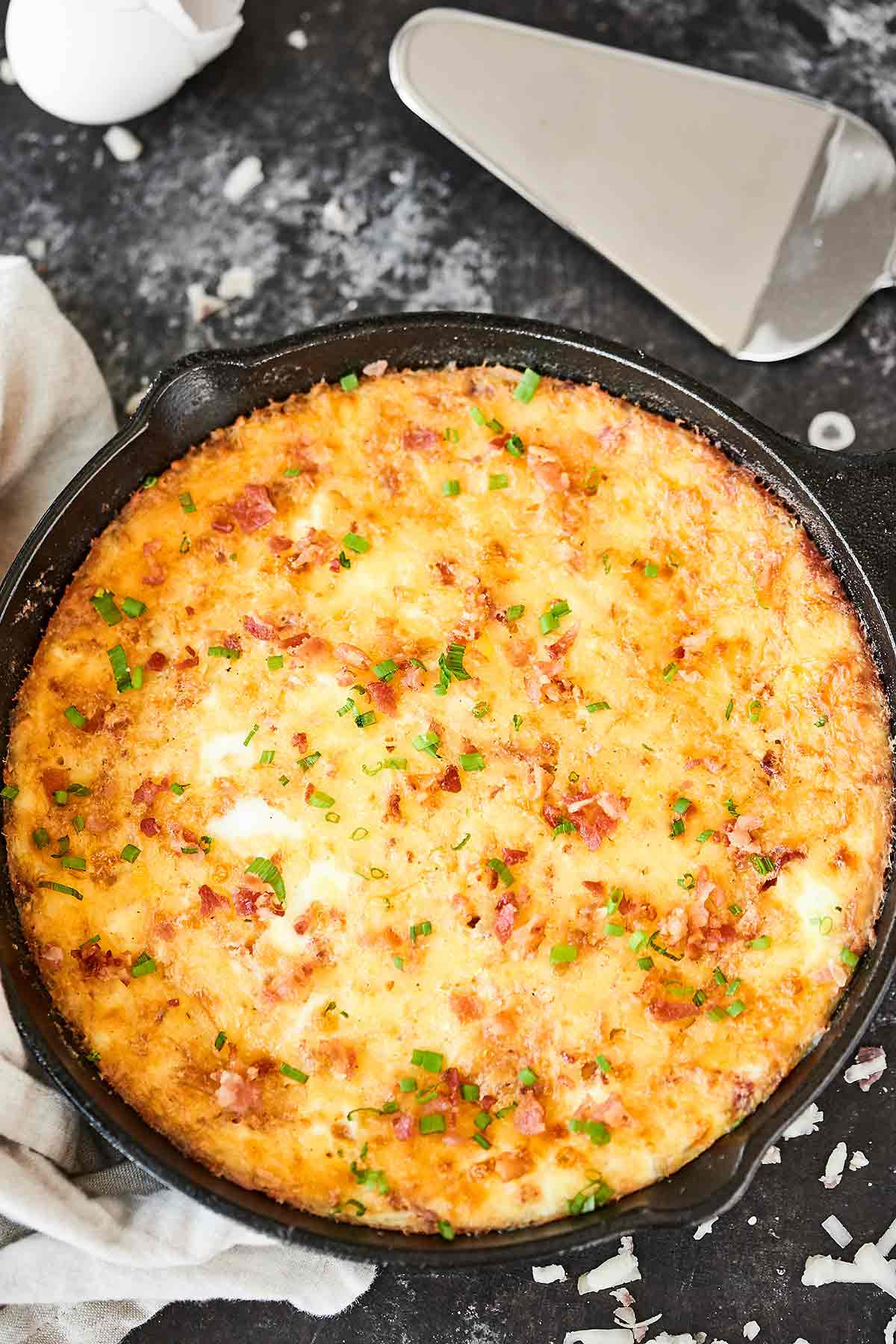 Crustless quiche lorraine in a skillet above