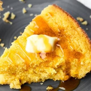 The Best Thanksgiving Recipes for 2016! I've got you covered with everything from traditional sides (helllloooo creamy corn casserole) to healthier options (gimme all that salad) to dessert (pecan pie bites anyone?), drinks, what to do with leftovers and more! showmetheyummy.com #thanksgivingrecipes #thanksgivingdesserts