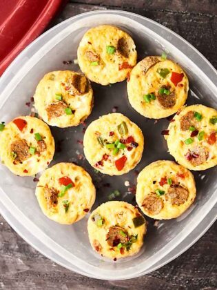 Healthy Breakfast Casserole Bites - Freezer Friendly, 29 Calories!