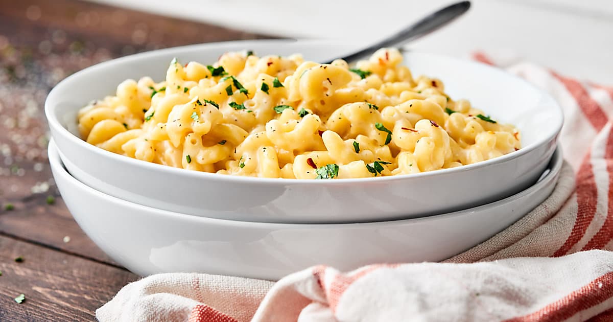Five Ingredient Mac and Cheese Recipe - One Pot Wonder!