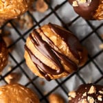 These Peanut Butter Energy Bites are the perfect healthier treat to satisfy your sweet tooth! Full of all natural peanut butter, oats, and just a touch of honey! Only 130 calories! Gluten free. Vegetarian.  showmetheyummy.com #energybites #healthy