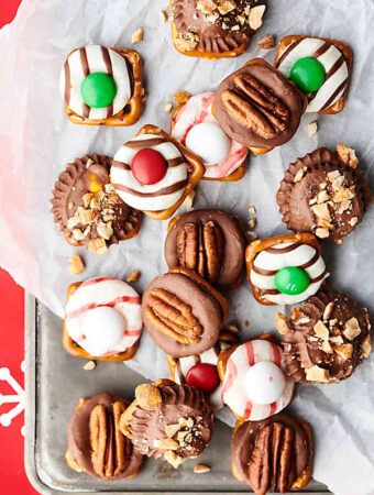 Reindeer Pretzels - With Rolos Or Hershey Kisses!