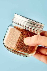 This Homemade Taco Seasoning Recipes comes together in 5 minutes and is loaded with chili powder, cumin, salt, pepper, garlic powder, onion powder, smoked paprika, cayenne, and oregano! Vegan. Gluten Free. Customizable! Lasts Years. showmetheyummy.com #taco #tacoseasoning #homemade #diy #vegan #glutenfree