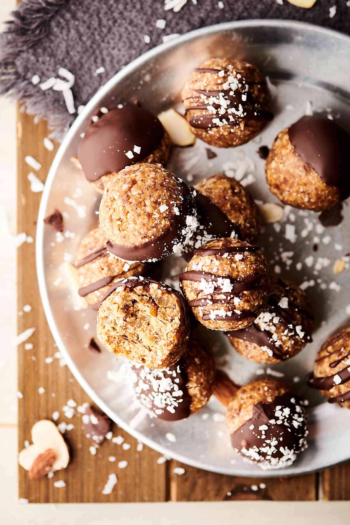 Healthy Almond Joy Energy Bites Recipe No Bake, Vegan, Gluten Free