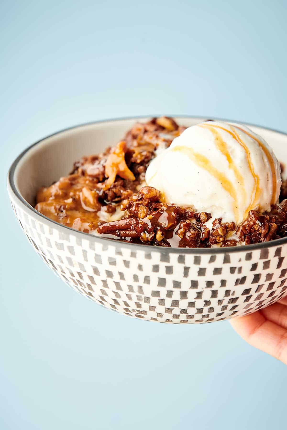 Easy Slow Cooker Carrot Cake Recipe with Cheesecake Pudding!