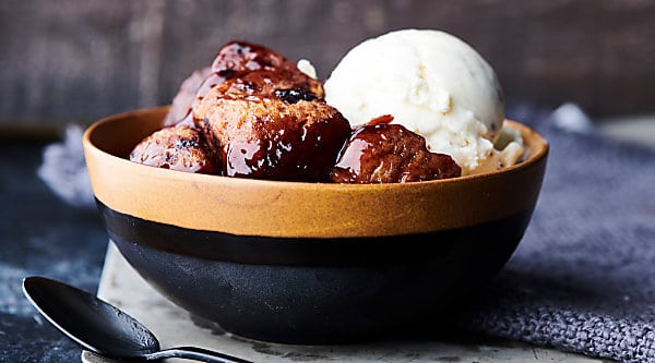 Slow Cooker Cherry Cobbler horizontal