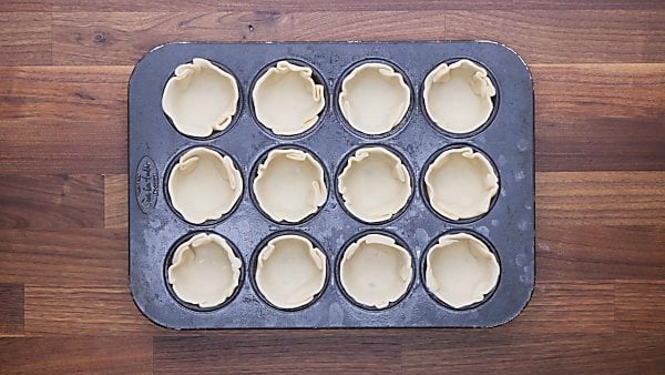 pie crust in muffin tin