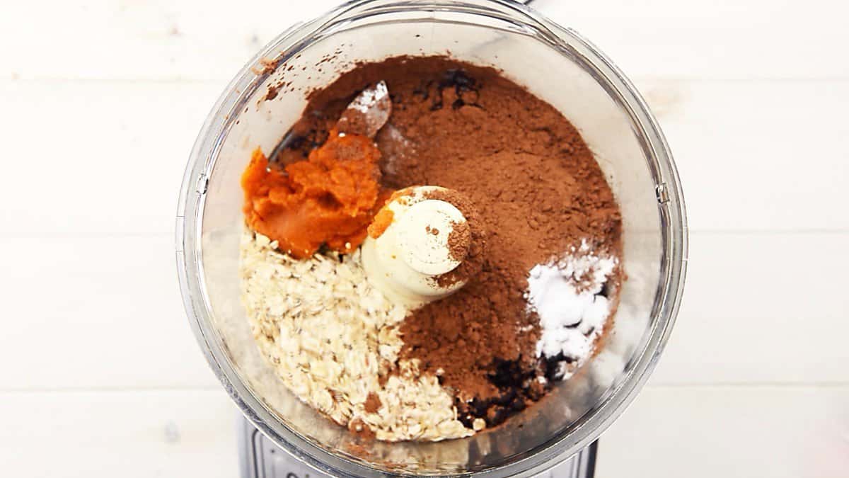 Black Bean Brownies No Flour and Naturally Sweetened!