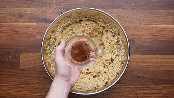 Baking powder being dissolved in coffee