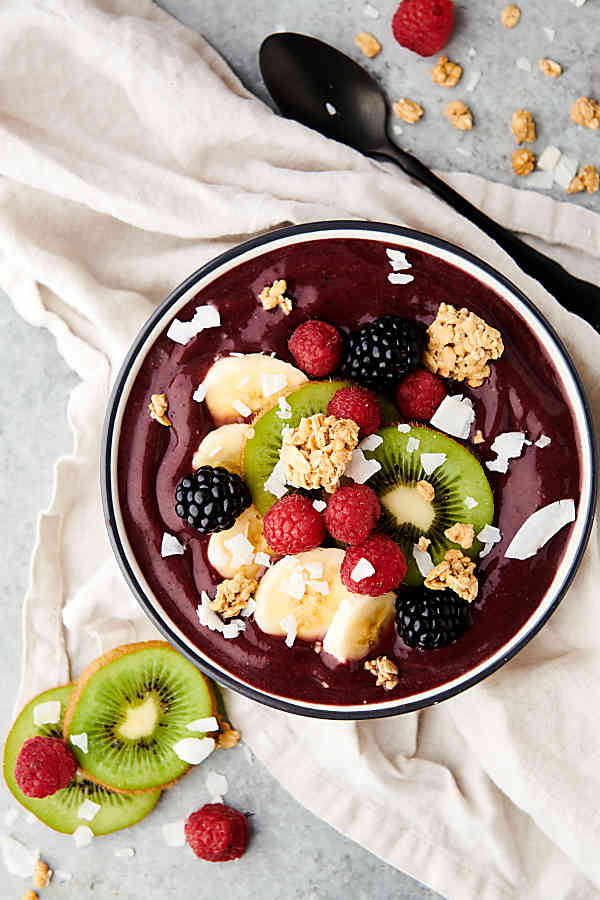 5 Smoothie Bowl Recipes and Ideas