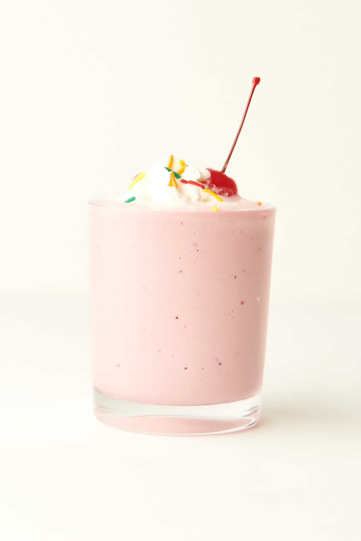 How To Make A Milkshake Thick And Creamy W Endless Flavor Possibilities