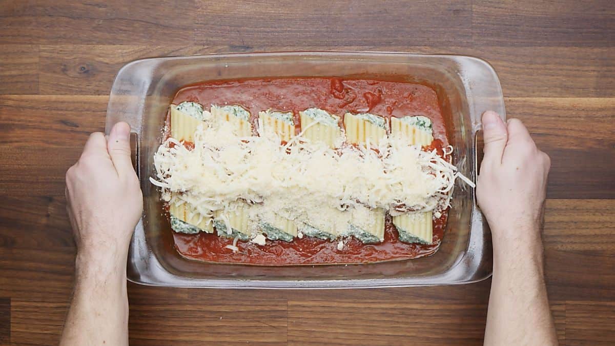 Manicotti Recipe with Cheesy Filling Ready in Less than 1 Hour!