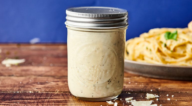 jar of alfredo sauce