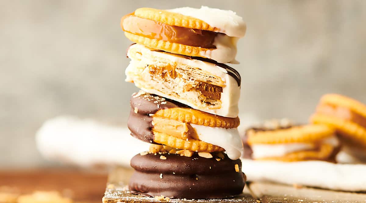 ritz cracker cookies stacked