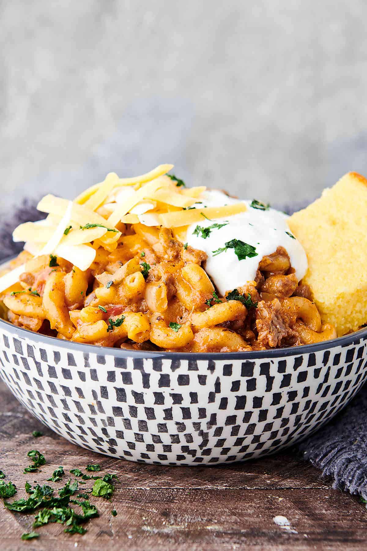 crockpot-goulash-classic-comfort-food-dinner-easy-and-delicious