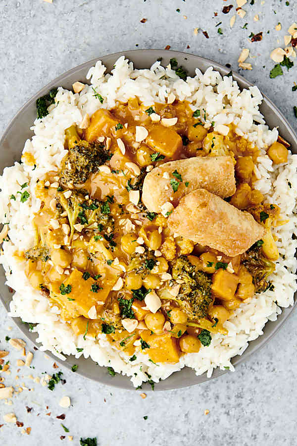 healthy vegetarian curry on a plate with rice