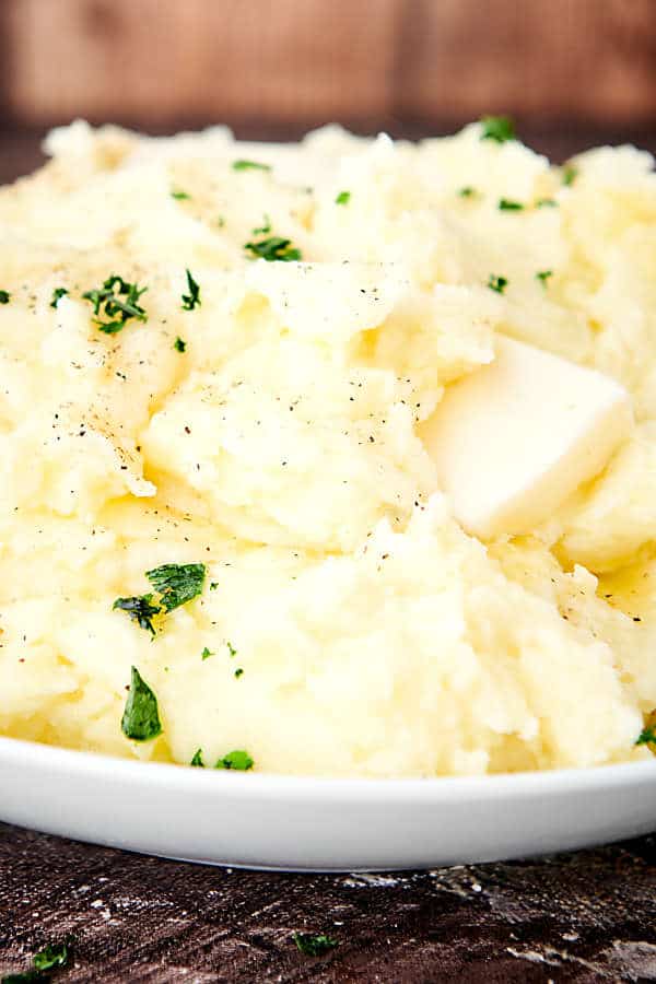 fluffy mashed potatoes with butter