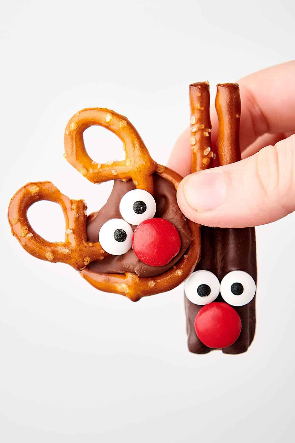 Hershey's Kisses Reindeer Cups - Smashed Peas & Carrots