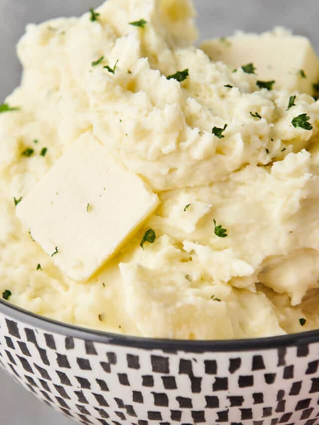 Crockpot Funeral Potatoes Recipe w/ Frozen Potatoes O'Brien