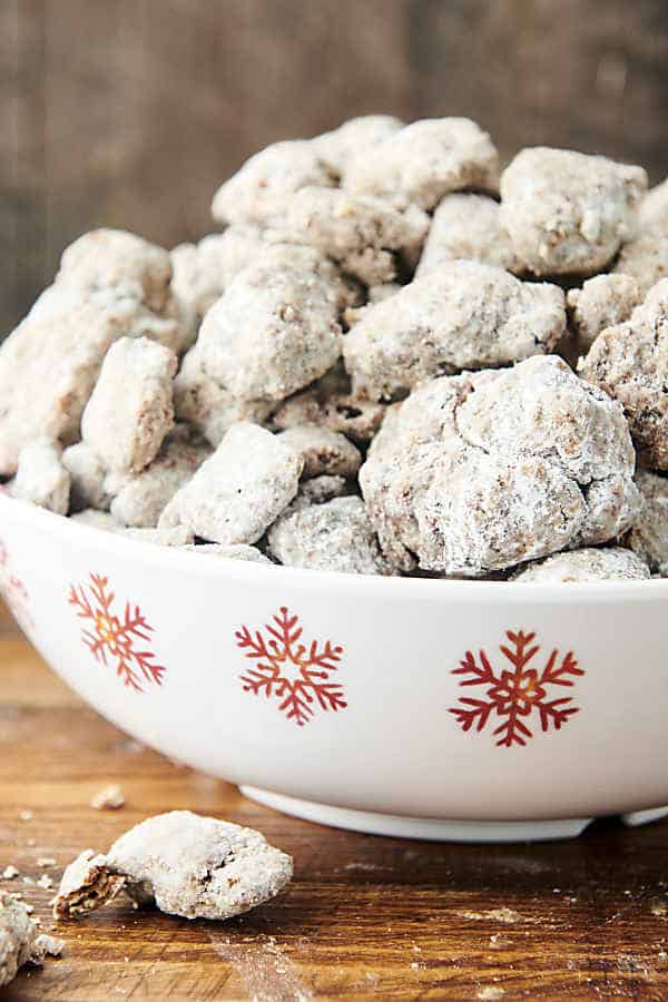 bowl of cookie butter puppy chow