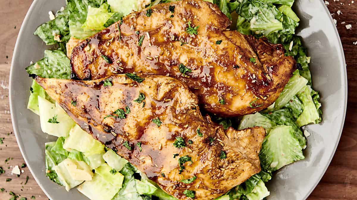 easy grilled chicken on a salad