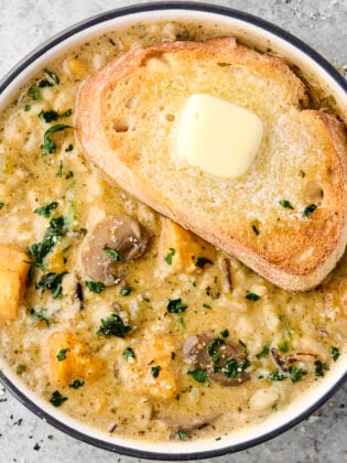 bowl of creamy wild rice soup